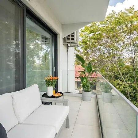 Apartamento Luxurious New Penthouse + Parking Bucarest