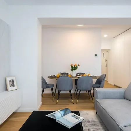 Apartament Luxurious New Penthouse + Parking
