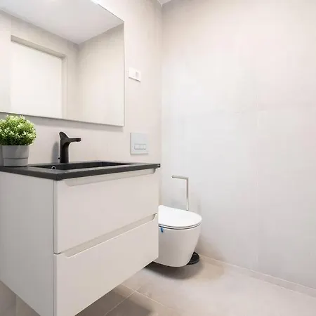 Luxurious New Penthouse + Parking Apartamento