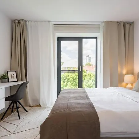 Luxurious New Penthouse + Parking Bucharest