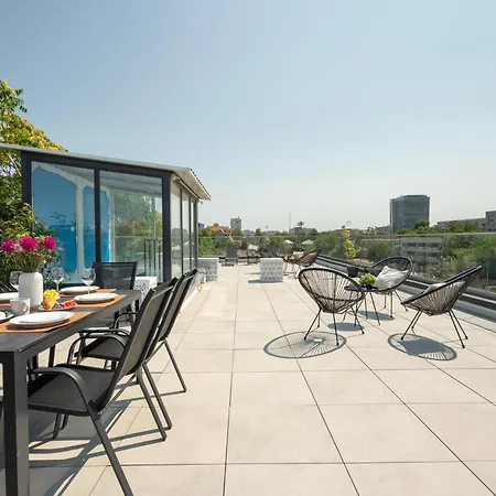 Luxurious New Penthouse + Parking