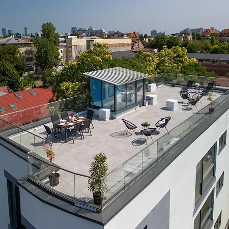 Luxurious New Penthouse + Parking