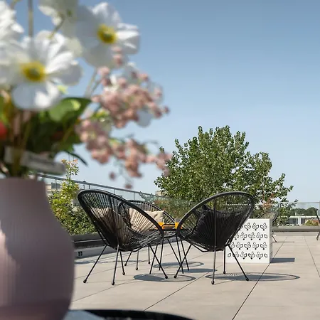 Luxurious New Penthouse + Parking Apartment Bukarest