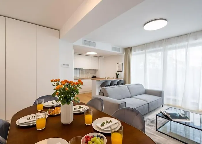 Luxurious New Penthouse + Parking ブカレスト