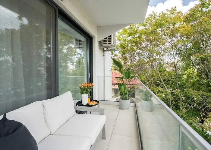 דירה Luxurious New Penthouse + Parking בוקרשט