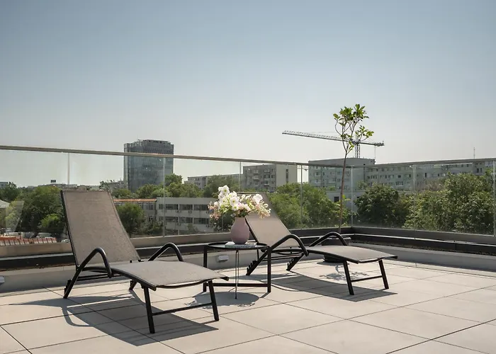 דירה Luxurious New Penthouse + Parking