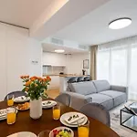 Luxurious New Penthouse + Parking Бухарест