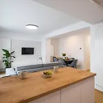 Luxurious New Penthouse + Parking