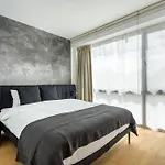 Luxurious New Penthouse + Parking Апартаменти *