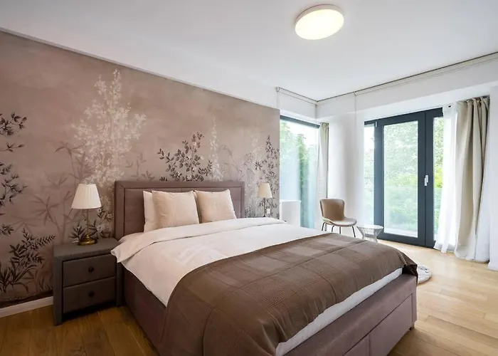 Luxurious New Penthouse + Parking *